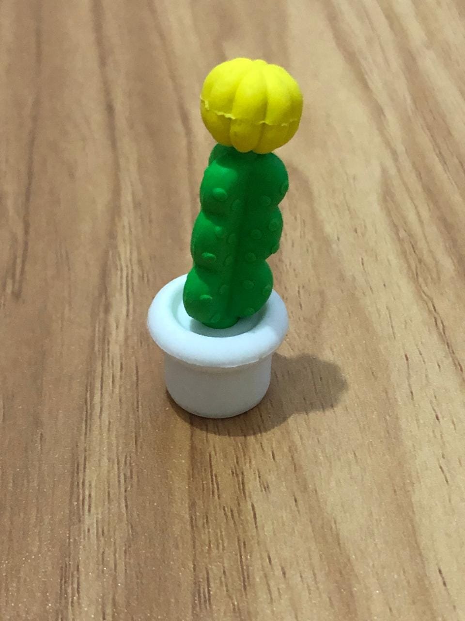 MINI BORRACHA FLOR NO TOPO