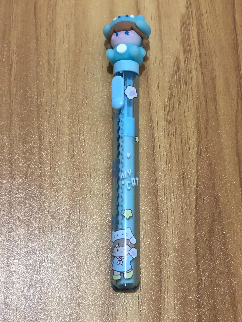 BORRACHA MENINA DE TOUCA DE GATO