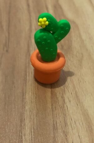 Mini borracha três braço cacto com flor amarela