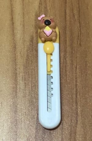 Estilete pequeno (capivara com detalhes amarelo)